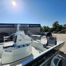 Lowe 20 Catfish