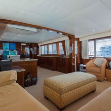 Marine trader 44 long range cruiser