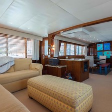 Marine trader 44 long range cruiser