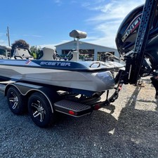 Skeeter ZXR 21 - IN STOCK NOW