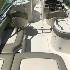 Sea Ray 270 SUNDECK