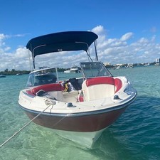 Bayliner 215 Bowrider