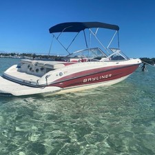 Bayliner 215 Bowrider