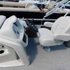 Sunchaser Boats Geneva Cruise 20 LR DH