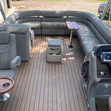 Premier Pontoons Boundary Waters 310 Sky Deck