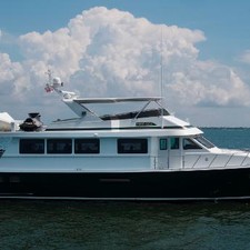 Hatteras 74 Sport Deck Motor Yacht