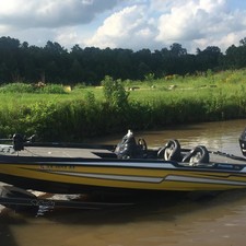 Bass cat 20