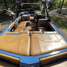 Malibu Wakesetter 25 LSV