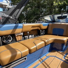 Malibu Wakesetter 25 LSV