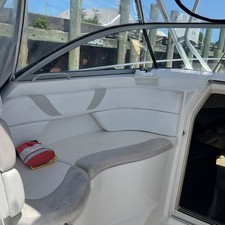 Boston Whaler 305 Conquest
