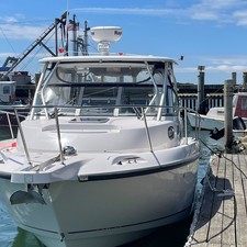 Boston Whaler 305 Conquest