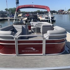 Bennington 20 SLV