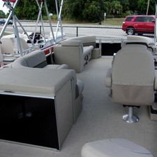 Tahoe GT Rear Fish 23 FT