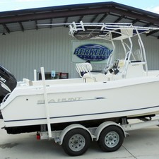 Sea Ray hunt ultra 211