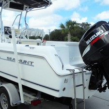 Sea Ray hunt ultra 211