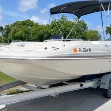 Hurricane fundeck 232