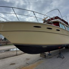 Sea Ray 355t Sedan