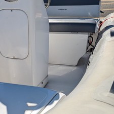 Walker Bay Odyssey 325 ST Console