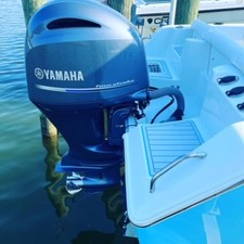 Sea Ray hunt ultra 211