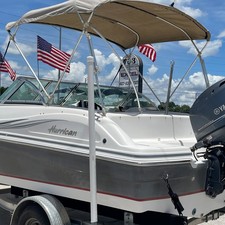 Hurricane 187 sun deck