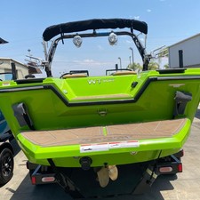 Bayliner Heyday WT-Surf