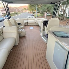 Premier 310 Escalante