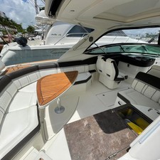 Sea Ray SLX 350