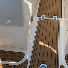 Boston Whaler 270 Vantage