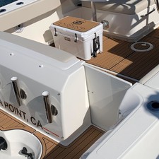 Boston Whaler 270 Vantage