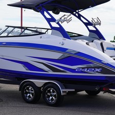 Yamaha 242X E-Series