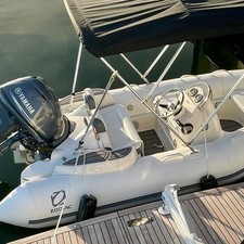 Zodiac Yachtline 360 DLX