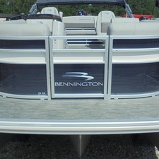 Bennington 23 SXSB