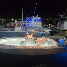 Intrepid 26 center console