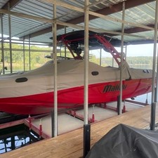 Malibu Wakesetter 25 LSV