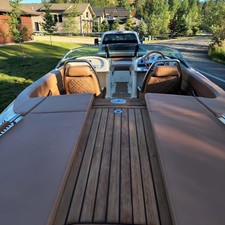 Chris-Craft Carina 21