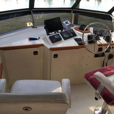 Sabre 34 Sedan Bridge