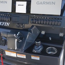 Blackfin 272 CC