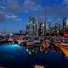 Boston Whaler 315 Conquest Pilothouse