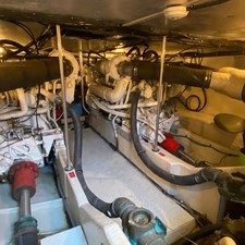 Sea ray 500 db sedan bridge