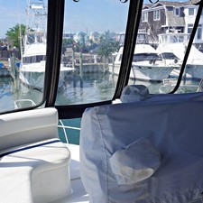 Mainship 37 Motor Yacht