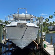 Boston Whaler 305 Conquest
