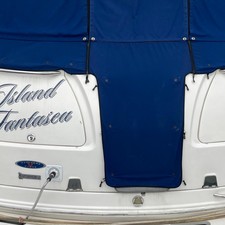 Chaparral 330 Signature