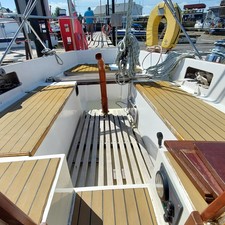 Custom Deb 33 (available)