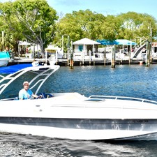 Glasstream 273 Sports Cuddy Cabin