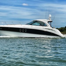 Cruisers Yachts 390 Sports Coupe