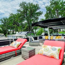 Outer Reef 580 Motoryacht