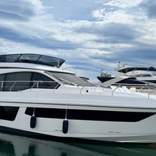 Azimut 53 Fly