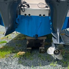 Grady-White Express 330