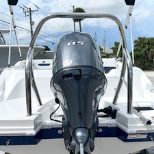 Hurricane SunDeck Sport 185 OB
