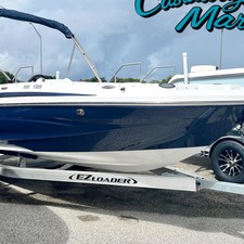 Hurricane SunDeck Sport 185 OB